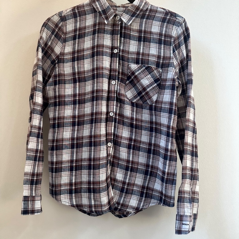 Current/Elliott but Tim-down plaid shirt.